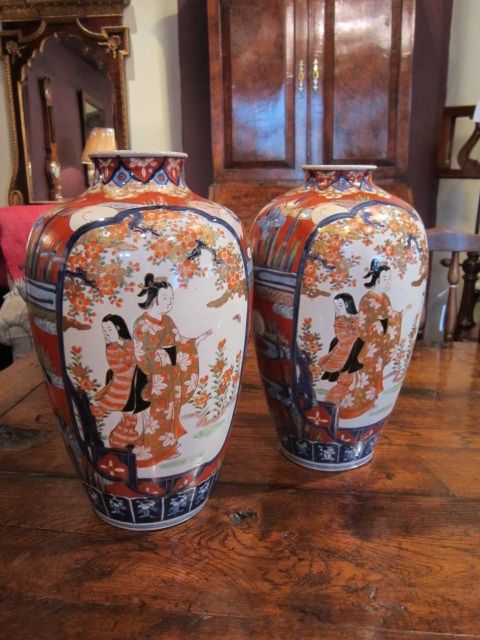 Superb Pair of 19th Century Japanese Imari Vases