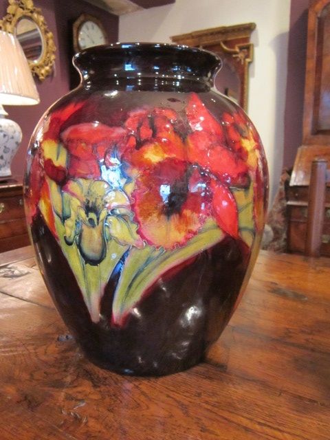 Wonderful Moorcroft Flambe Slipper Orchid Vase