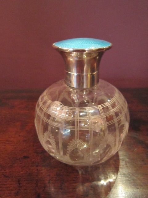 Top Quality George V Silver & Enamel Scent