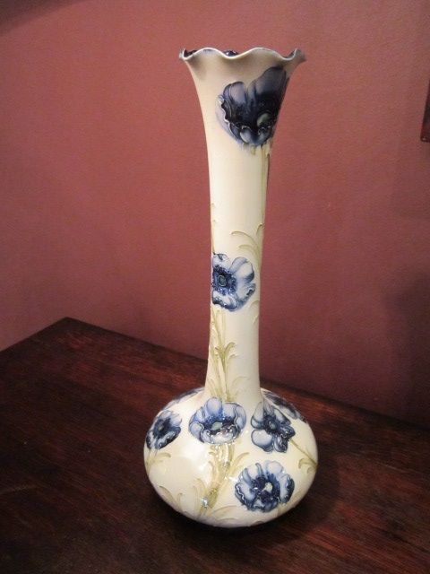 Mcintyre Moorcroft Florin Ware Poppy Vase