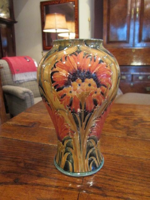 Stunning Mcintyre Moorcroft Cornflower Vase