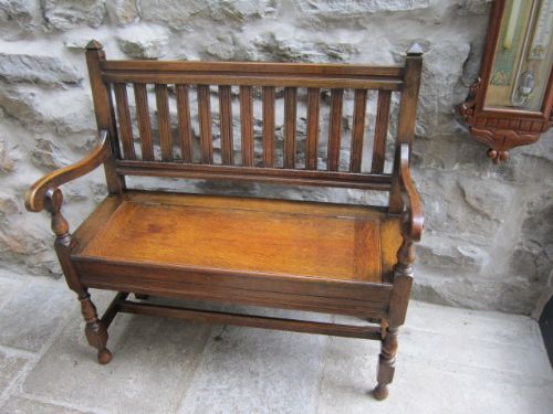 Arts & Crafts Period Railed Back Hall Bench