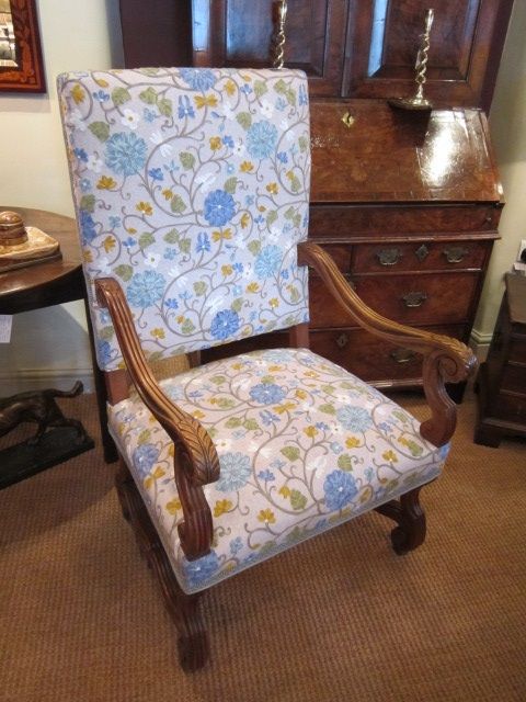 High Quality Victorian Walnut Open Armchair