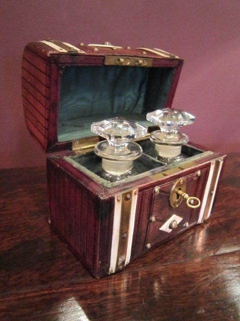 Pretty Victorian Leather Bound Scent Casket Box