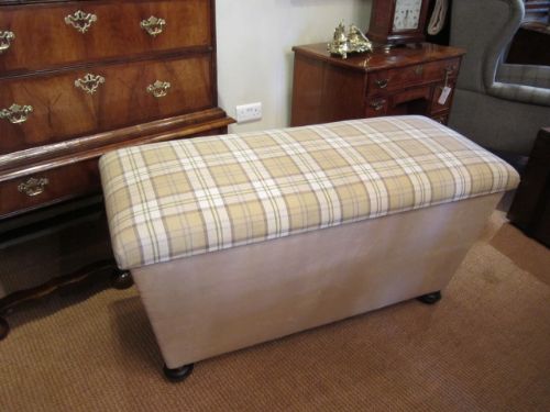 High Quality Victorian Upholstered Ottoman