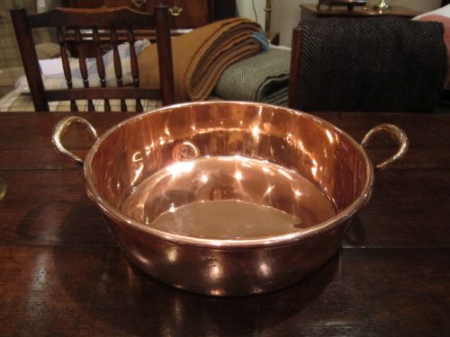 Large Quality Victorian Copper Cream Pan