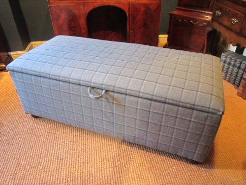 High Quality Victorian Upholstered Ottoman
