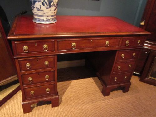 Top Quality Regency Mahogany Pedestal Desk