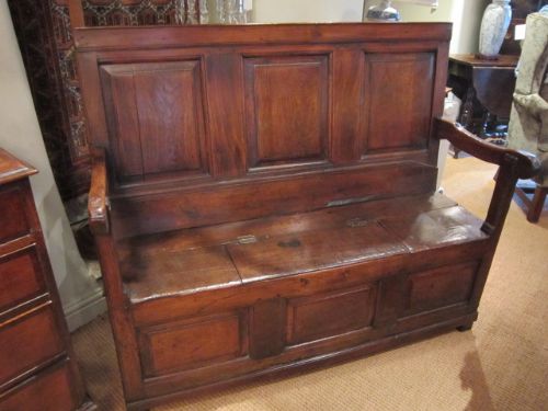 Superb George I Period Oak Panelled Settle