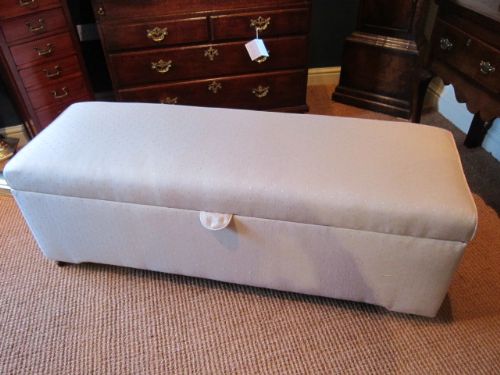 Top Quality Mid Victorian Upholstered Ottoman