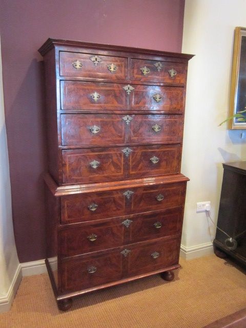Stunning William & Mary Period Walnut Chest on Chest