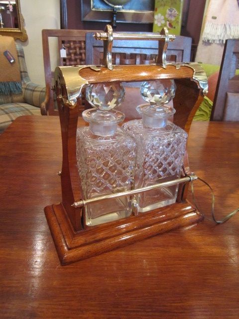 Top Quality Victorian Polished Oak Tantalus