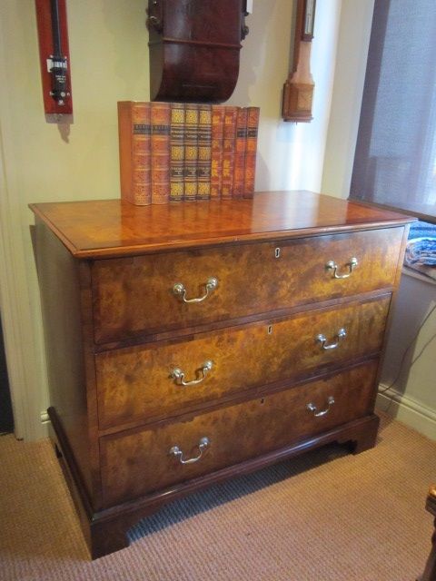 Superior Early Victorian Burr Walnut Chest
