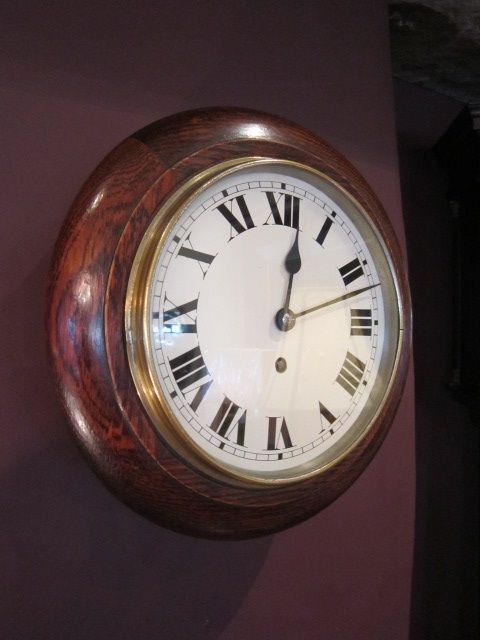 Small Victorian Polished Oak 8 Day Wallclock