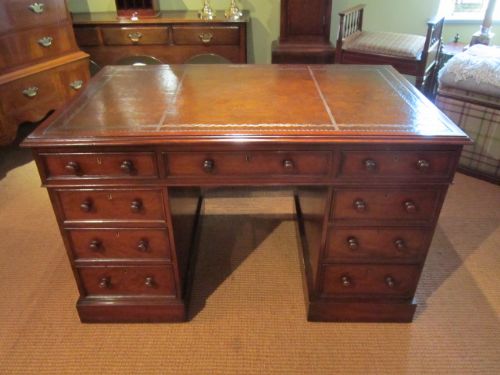 Top Quality Mid Victorian Mahogany Pedestal Desk