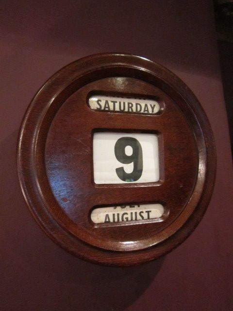 Edwardian Polished Oak Perpetual Wall Calendar