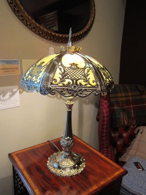 Stunning Tiffany Style Nickel Plated Table Lamp