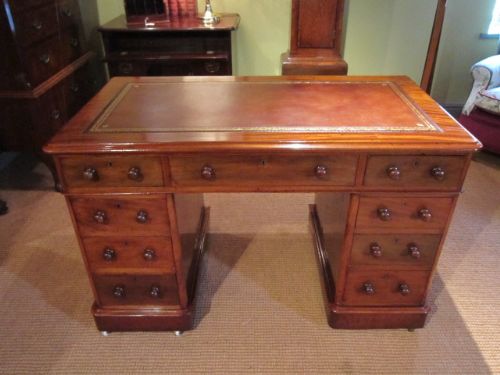 Mid Victorian Figured Mahogany Pedestal Desk