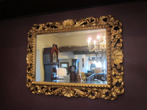 Fine Early Victorian Timber Gilt Classical Mirror