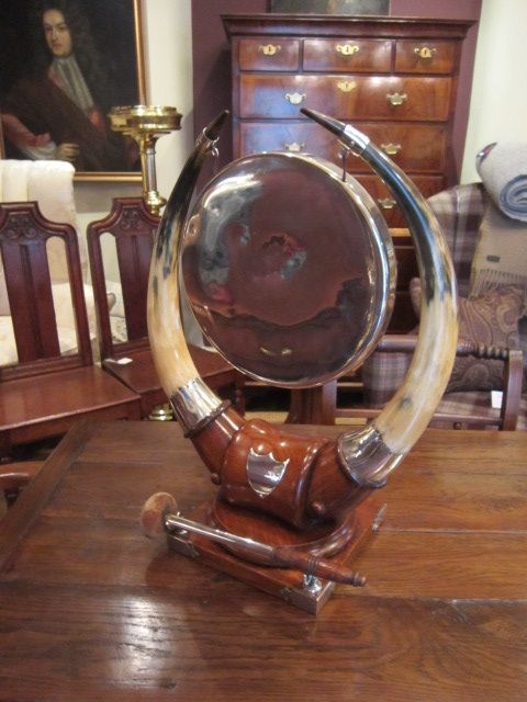 Superb Victorian Highland Cattle Dinner Gong