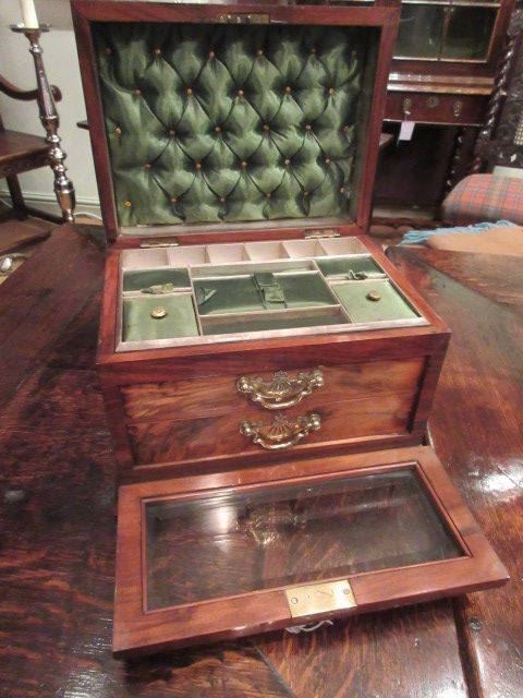 High Quality Mid Victorian Walnut Jewellery Box
