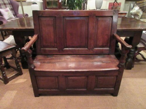 Superb Very Small George I Period Oak Settle