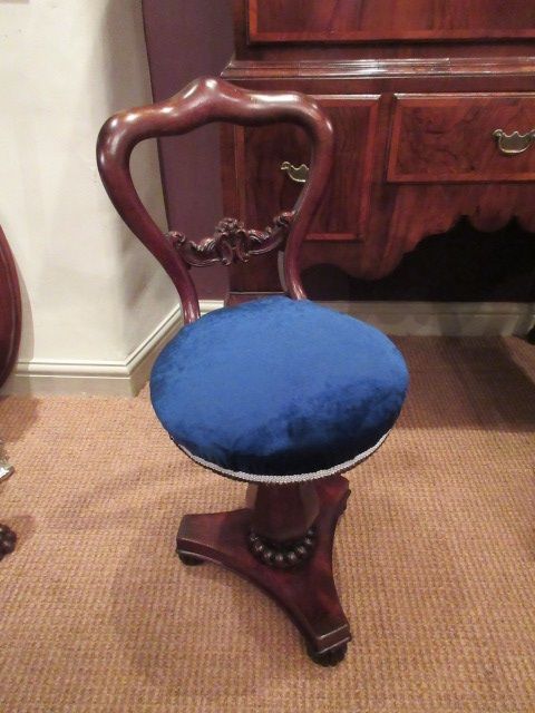 Fine Early Victorian Rise & Fall Music Chair