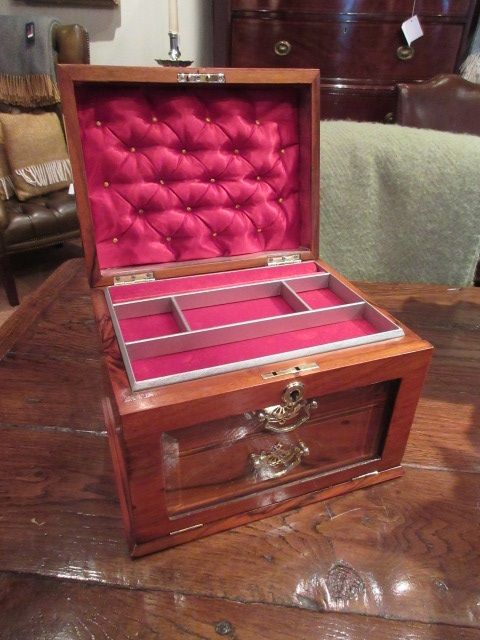 Superb Mid Victorian Figured Walnut Jewellery Box