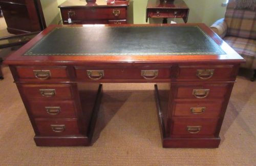 Top Quality 19th Century Maples of London Pedestal Desk