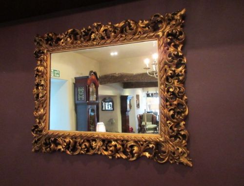 Very Decorative Early Victorian Plaster Gilt Mirror