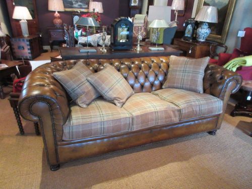 Superb 1920'S Period Leather Buttoned Chesterfield