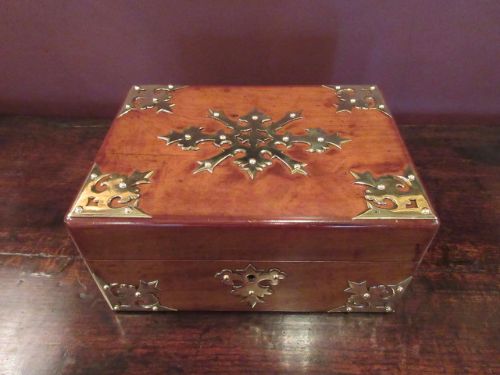 High Quality Victorian Olive Wood Jewel Box