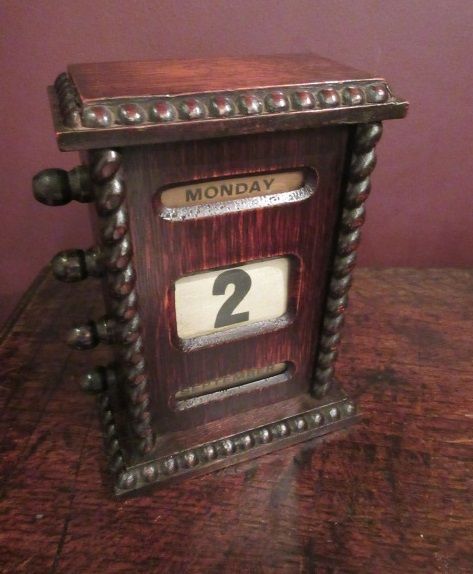Small Edwardian Period Desk Calendar
