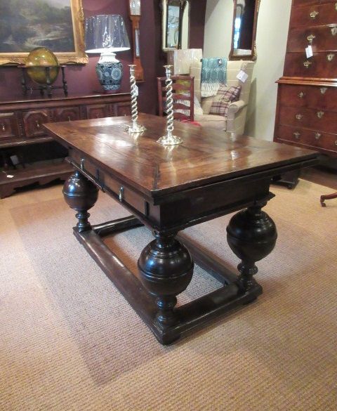 Superb George I Period Oak Extending Refectory Table