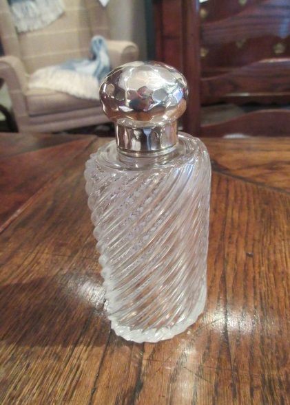 Art Deco Period Solid Silver Topped Scent