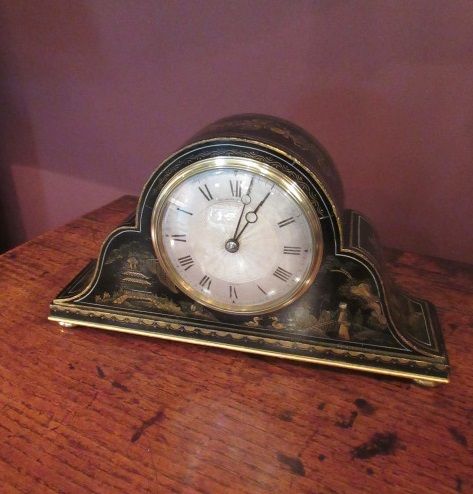 Top Quality Chinioserie Lacquered Mantel Clock