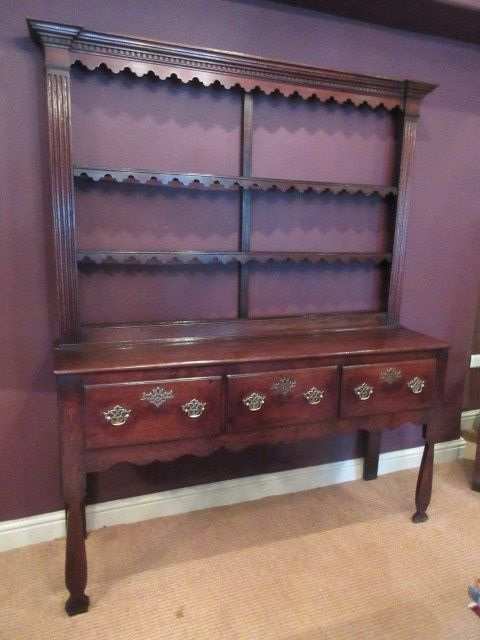 Superb George III Period Dresser & Original Rack