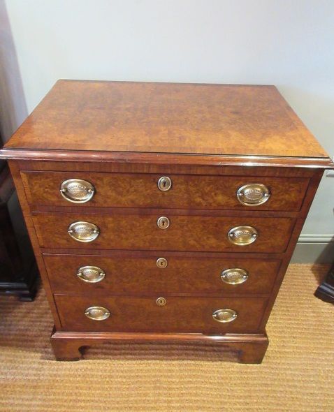 Small Mid Victorian Antique Burr Walnut Chest of Drawers