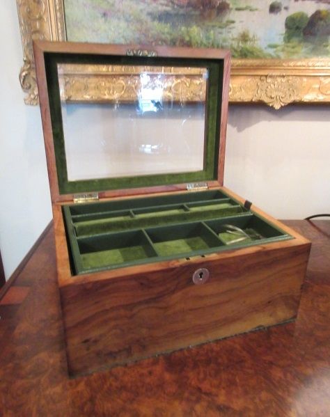 Superb Large Antique Figured Walnut Jewel Box
