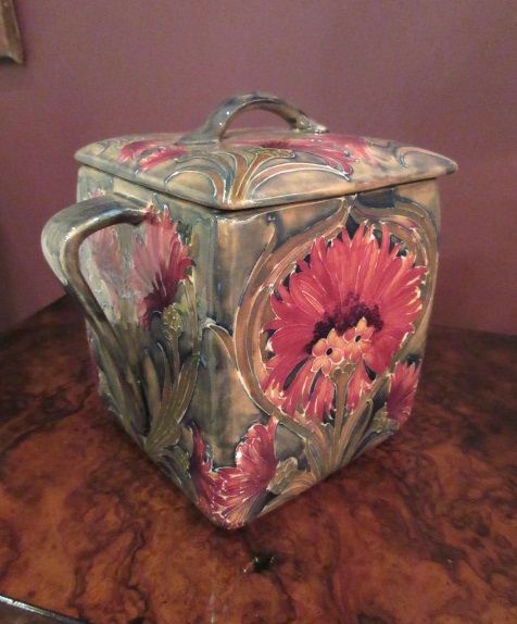Early Moorcroft Cornflower Twin Handled Box & Cover