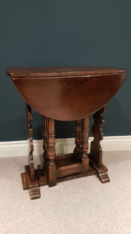 Antique Small Proportioned Oak Occasional Table