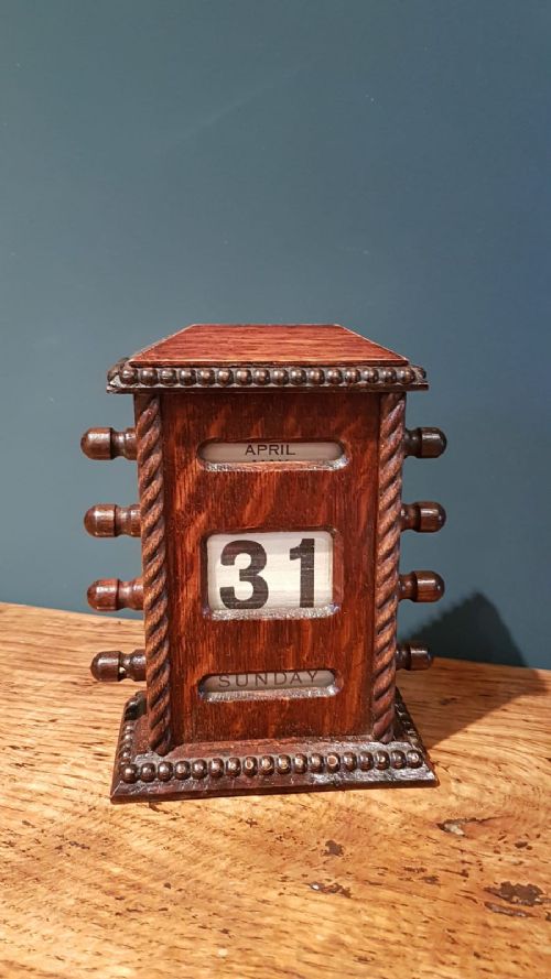Antique Oak Perpetual Desk Calendar