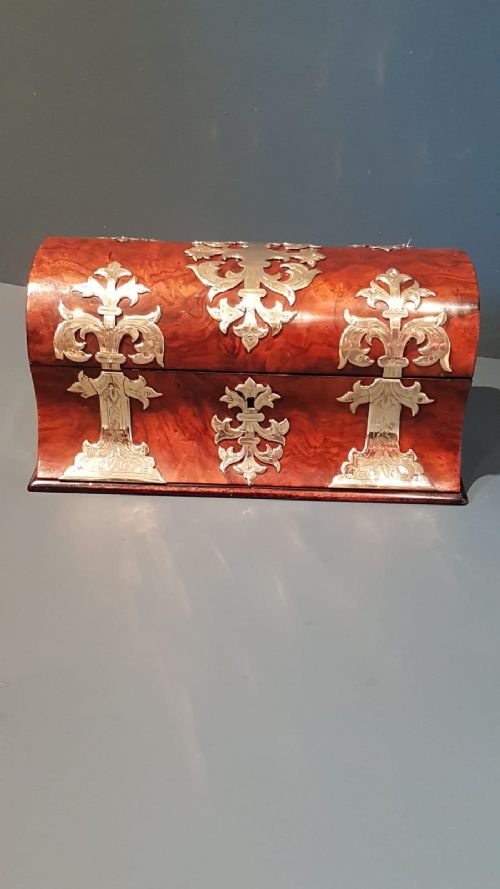 Victorian Burr Walnut Cologne Box