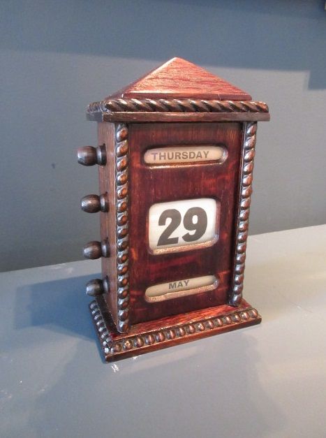 Edwardian Period Oak Perpetual Desk Calendar