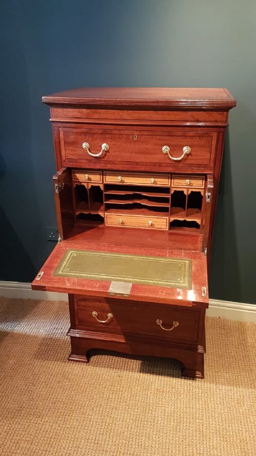 Fine Quality Victorian Mahogany Secretaire Tallboy Chest