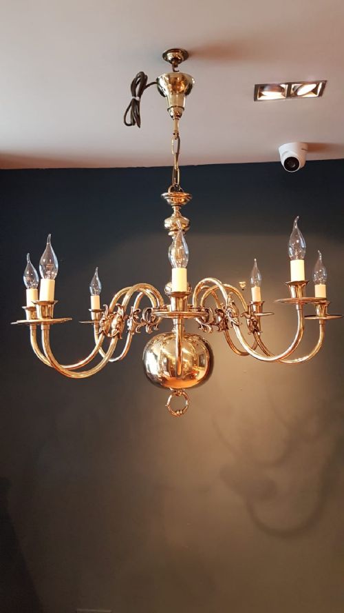 Quality Edwardian 8 Arm Polished Brass Chandelier