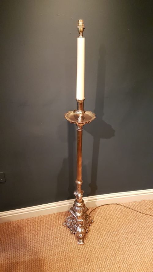 Impressive Edwardian Solid Brass Lamp Standard