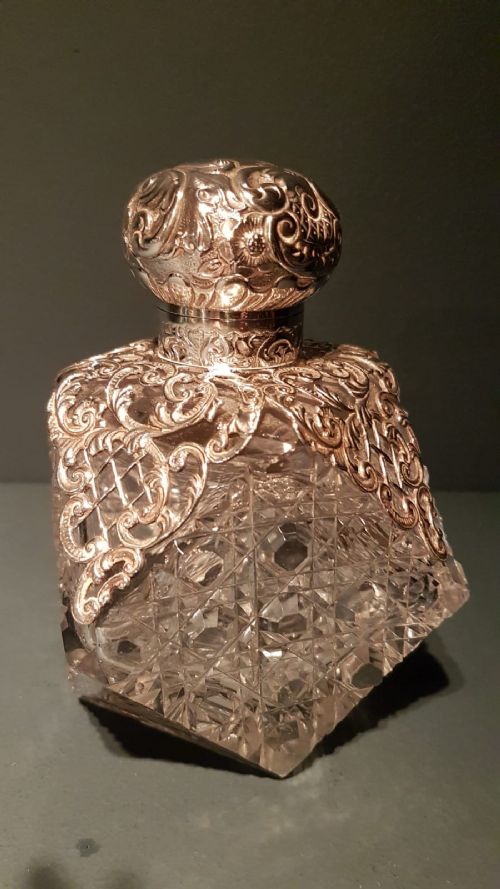 Unusual Fine Quality Edwardian Scent Bottle