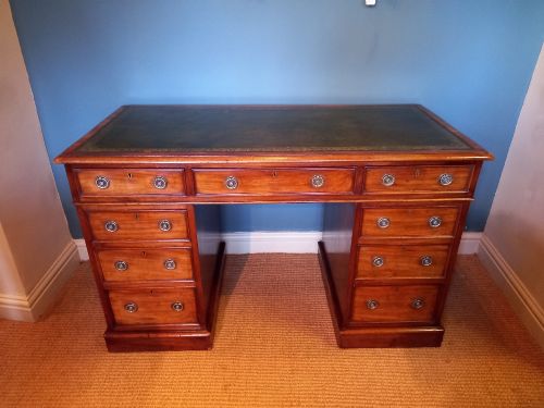 Antique Polished Mahogany Pedestal Desk