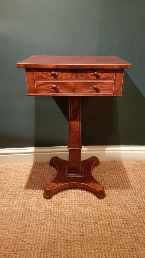Superb Regency Mahogany Lamp Table
